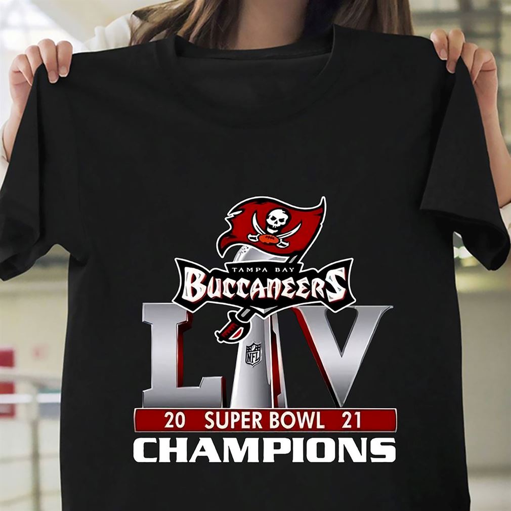 Super Bowl Lv Tampa Bay Buccaneers Champions Gift T-shirt Tom Brady Buccaneers Buccaneers Nfc South Champs Football